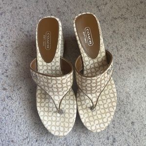 Coach heeled sandals cream and brown
